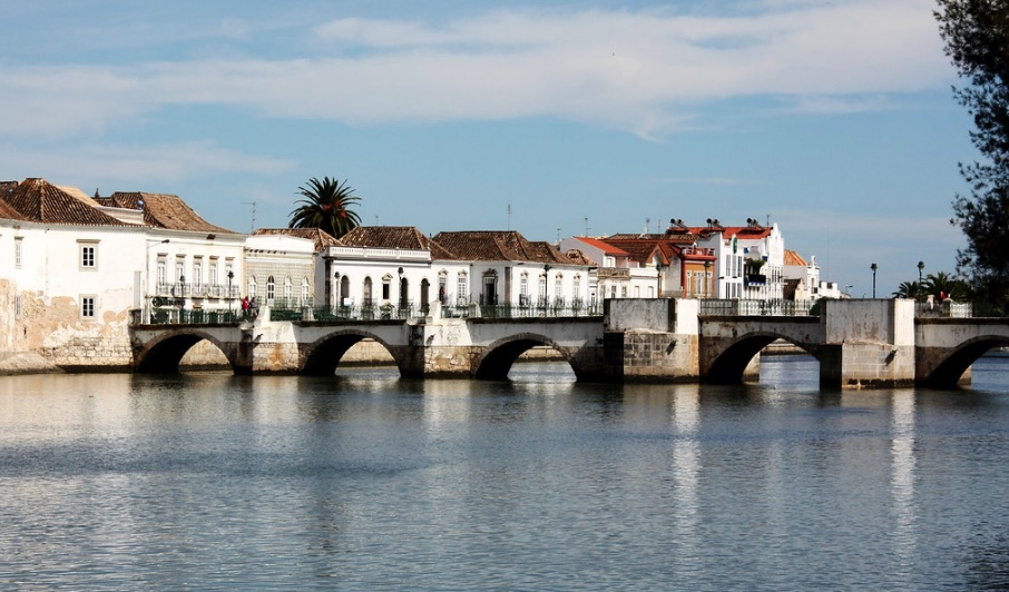 Roman Bridge - Tavira side by side with gilão river and the sea